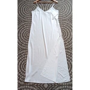NWT Le Rose Stories White Bridal Nightgown XL High Thigh Slit Satin Romantic NEW